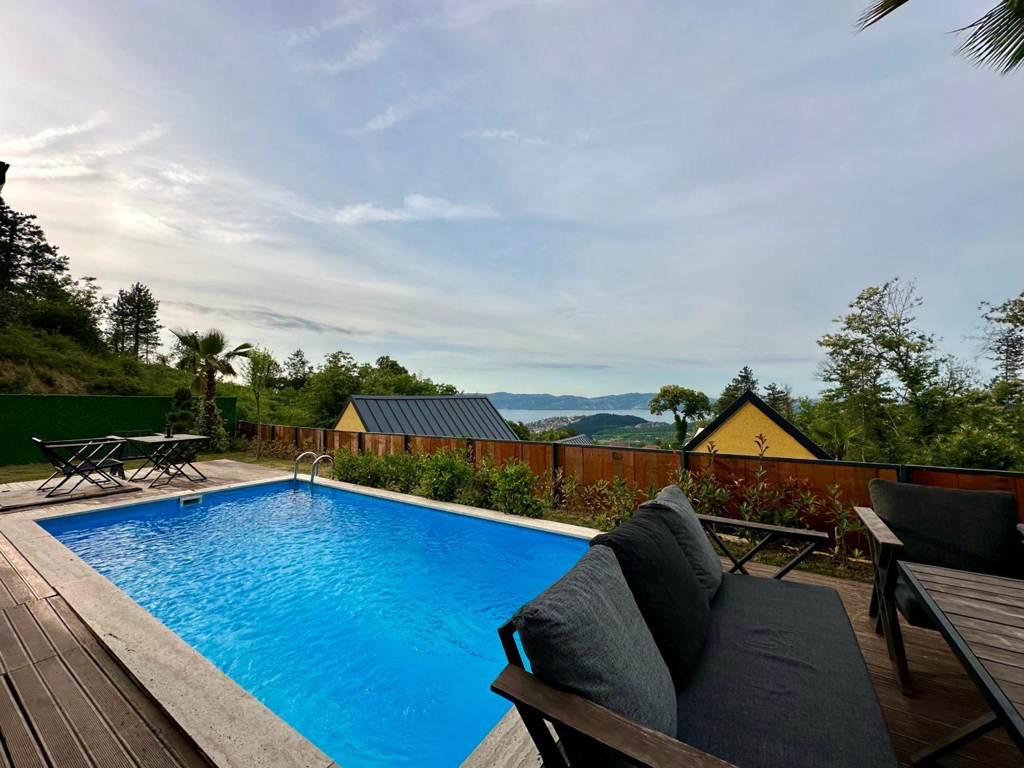 Snail House Sapanca Bed & Breakfast Ngoại thất bức ảnh