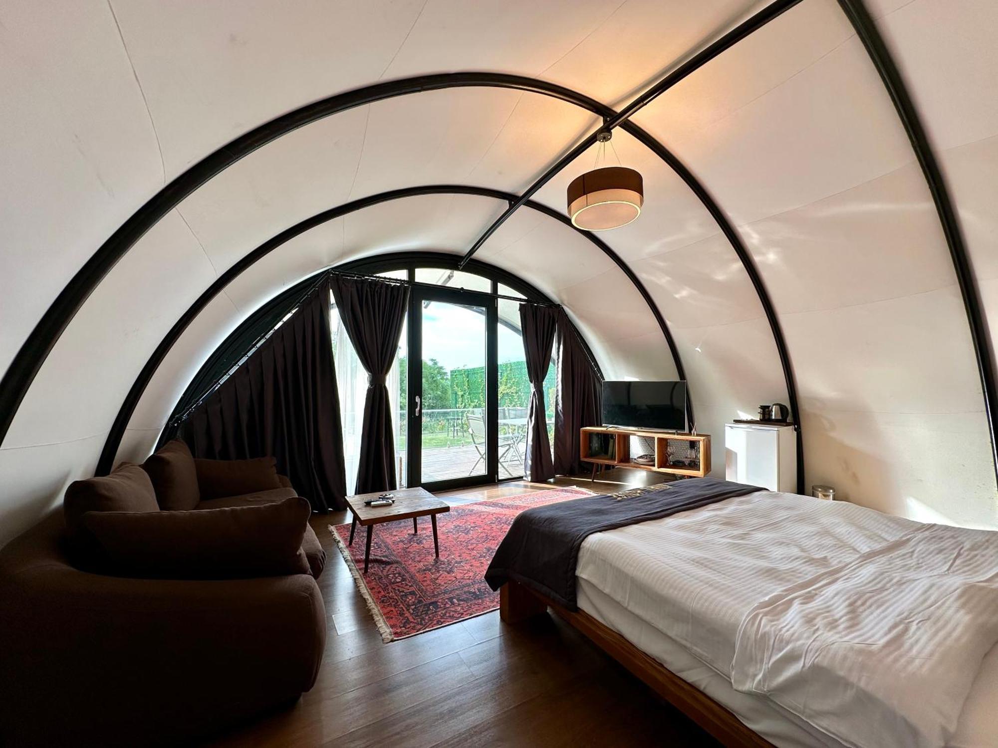 Snail House Sapanca Bed & Breakfast Ngoại thất bức ảnh
